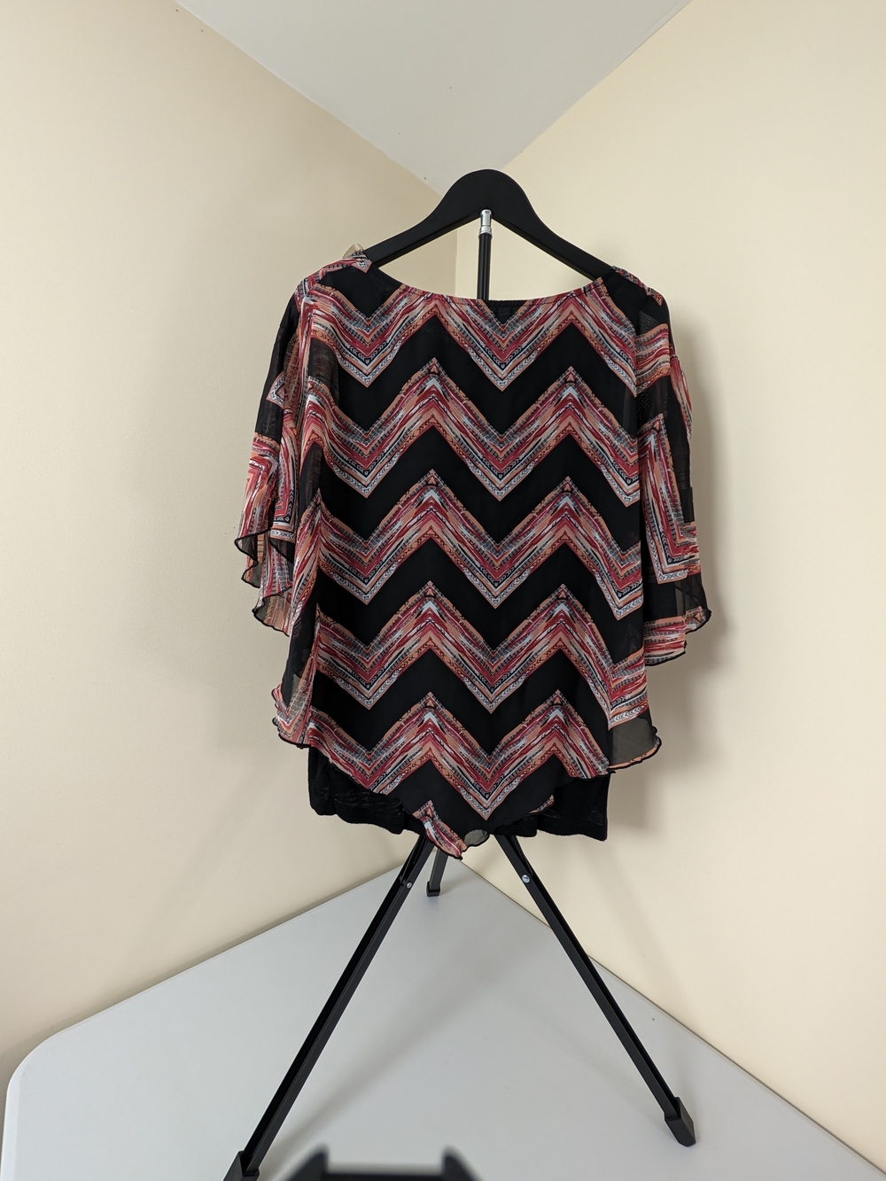 Women's Black Chevron Sheer Overlay Top - Red Accent B28